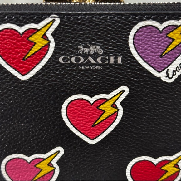 Coach Handbags - Coach Women’s Small Corner Zip Wristlet Heart Bolt Print Black Multi